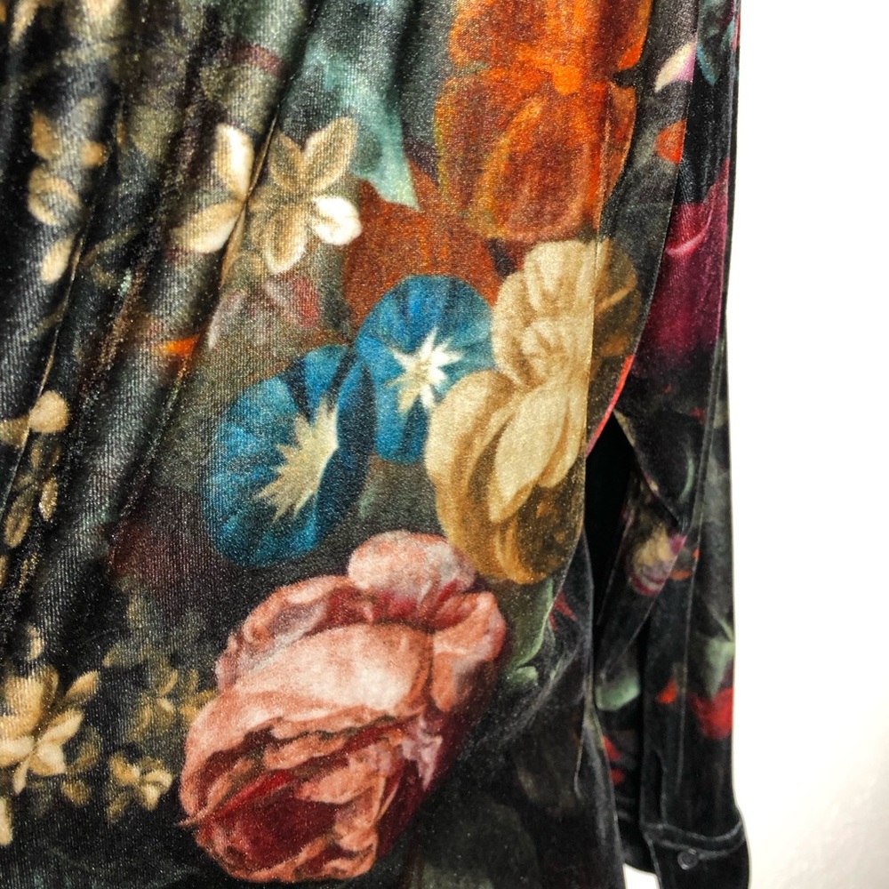 Soft Surroundings black red cream floral velvet velour button down top size PS - Picture 13 of 14